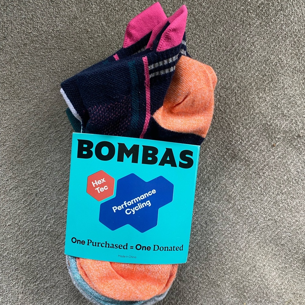 BOMBAS Performance Cycling hex tec socks NWT 3 pairs